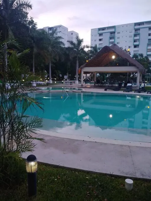 Apartamento Hermoso Departamento En Cancun Con Alberca